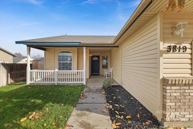 $365,000 | 3819 Topeka Avenue, Caldwell, ID 83605