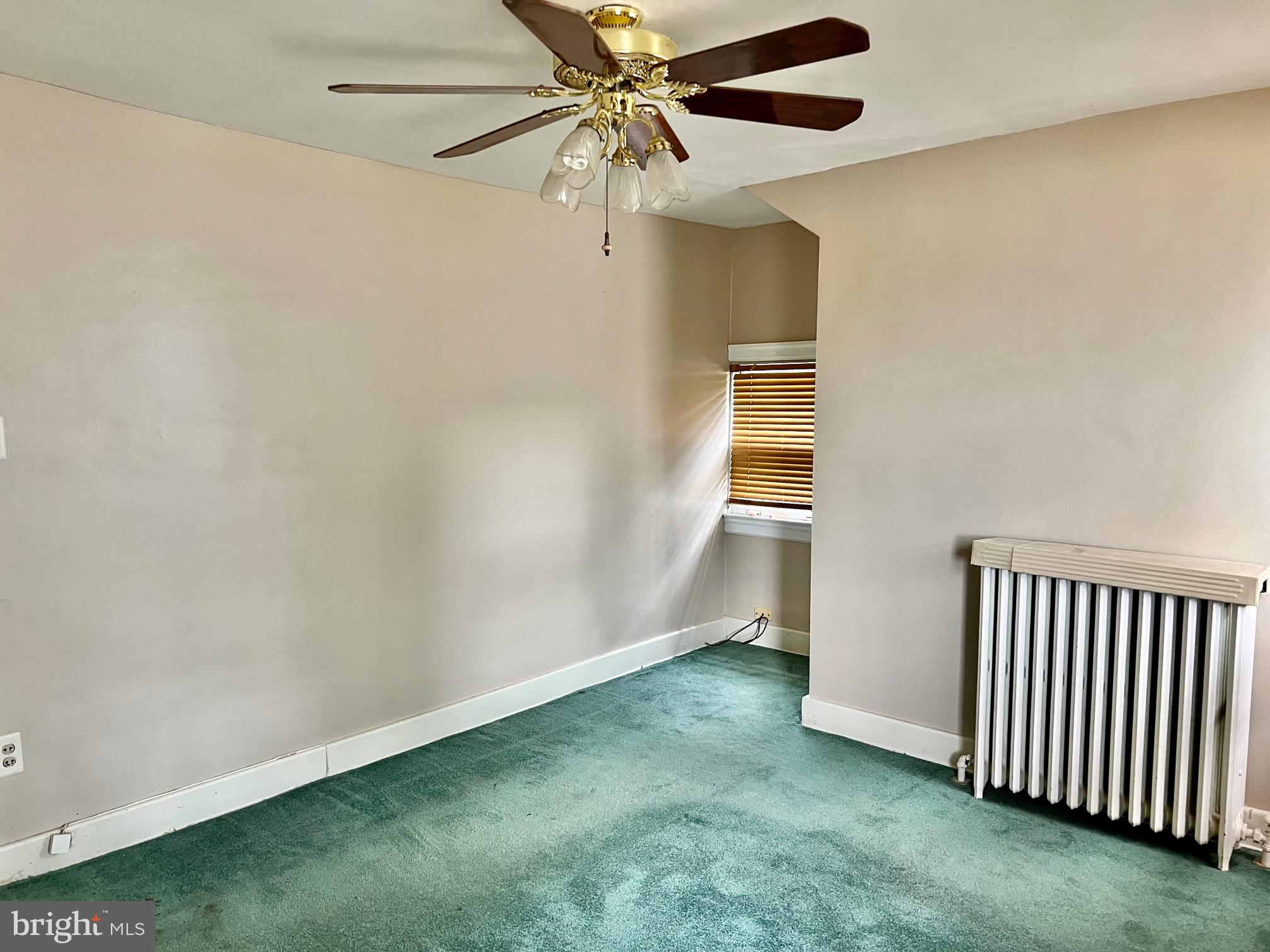 990 Upland Avenue Reading, PA 19607 - Photo 11 of 21 Bedroom