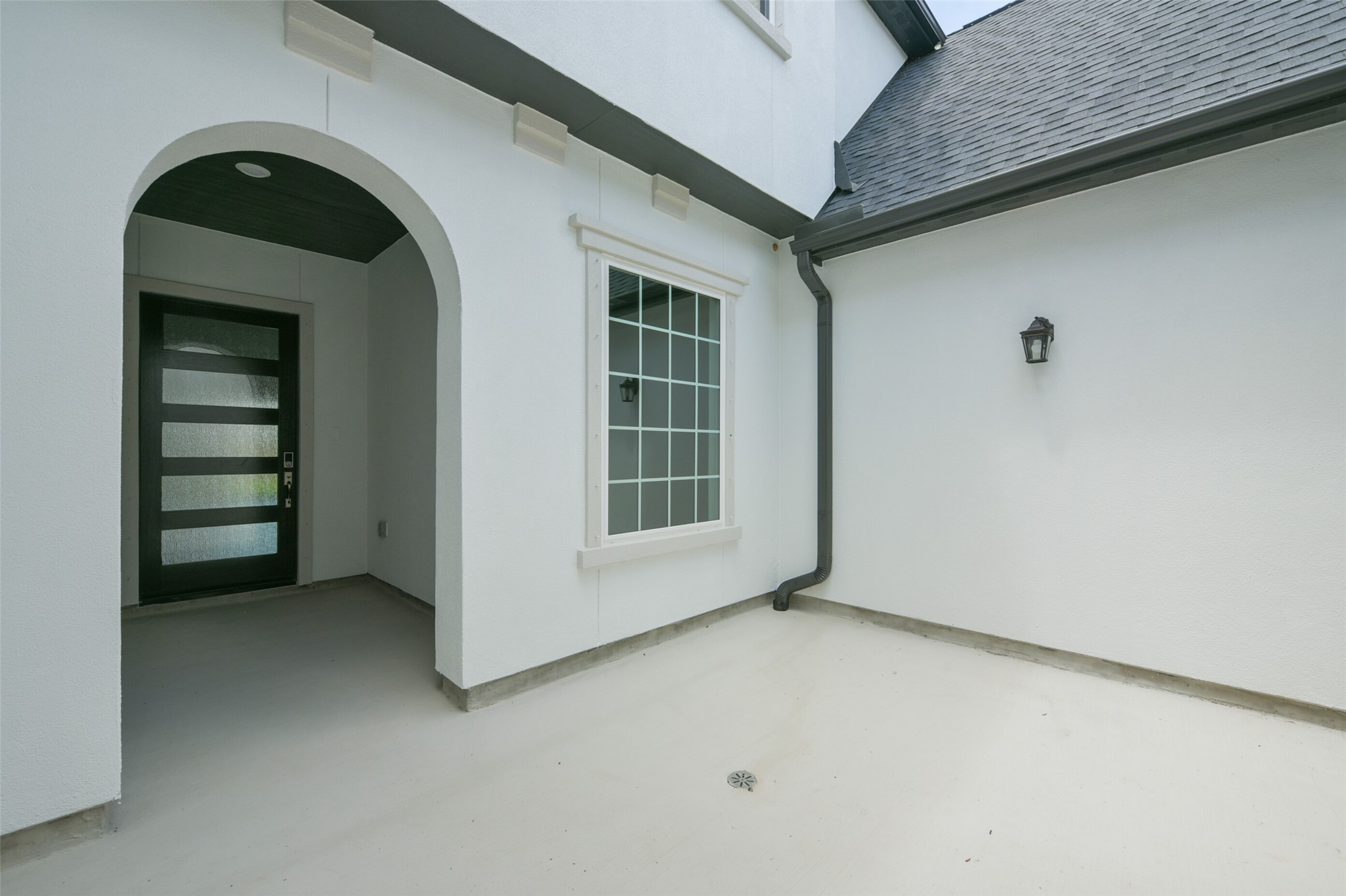 5210 Aster Rdg Lane Manvel, TX 77578 - Photo 4 of 49 a view of an empty room with a window