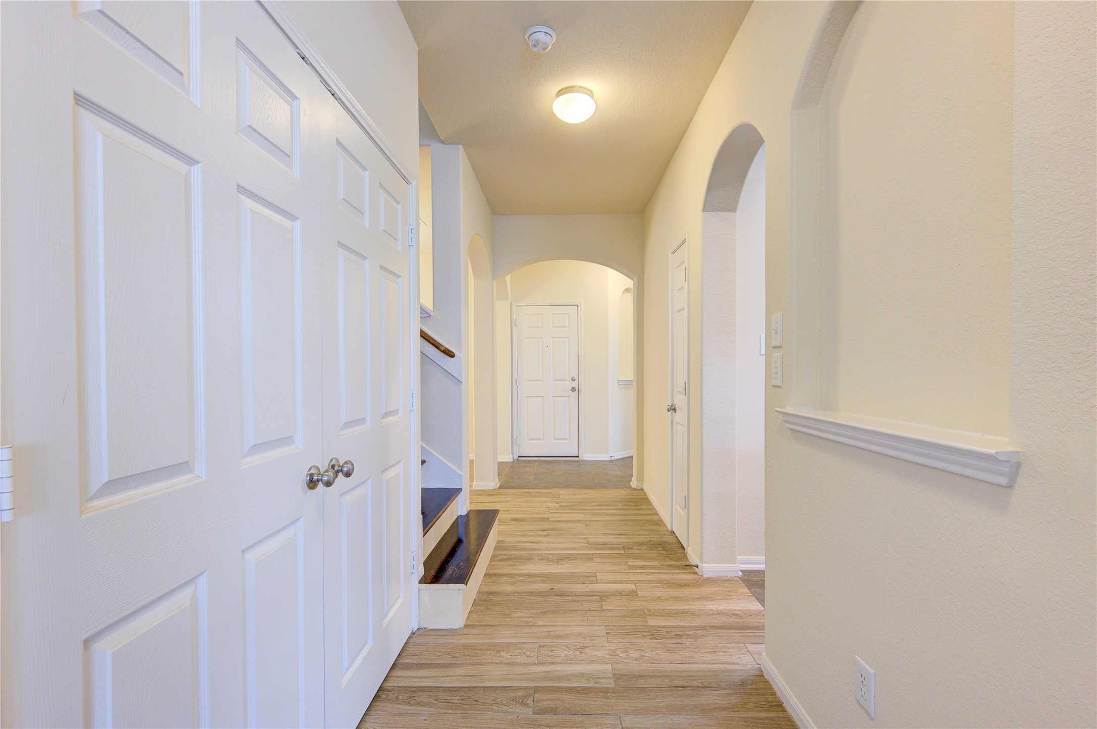 6518 Wilshire Ridge Houston, TX 77040 - Photo 4 of 30