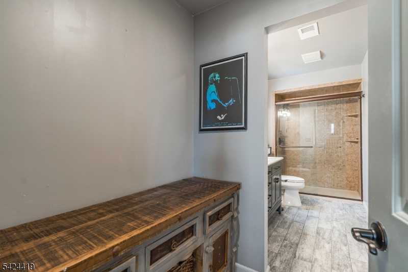 220 3rd Street Warren, NJ 07059 - Photo 21 of 33