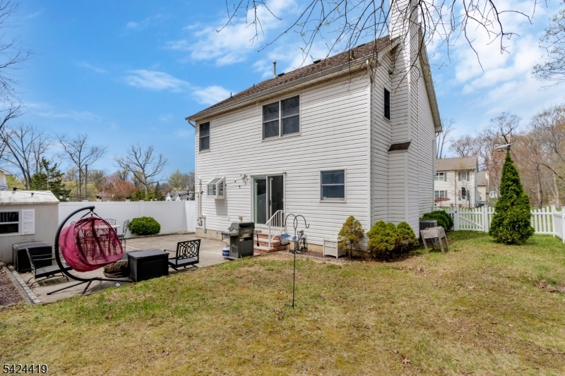 220 3rd Street Warren, NJ 07059 - Photo 32 of 33