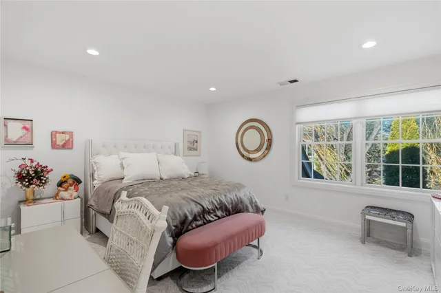 $3,199,000 | 23 Hathaway Lane, Manhasset, NY 11030