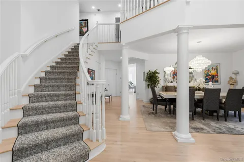 a view of entryway and hall