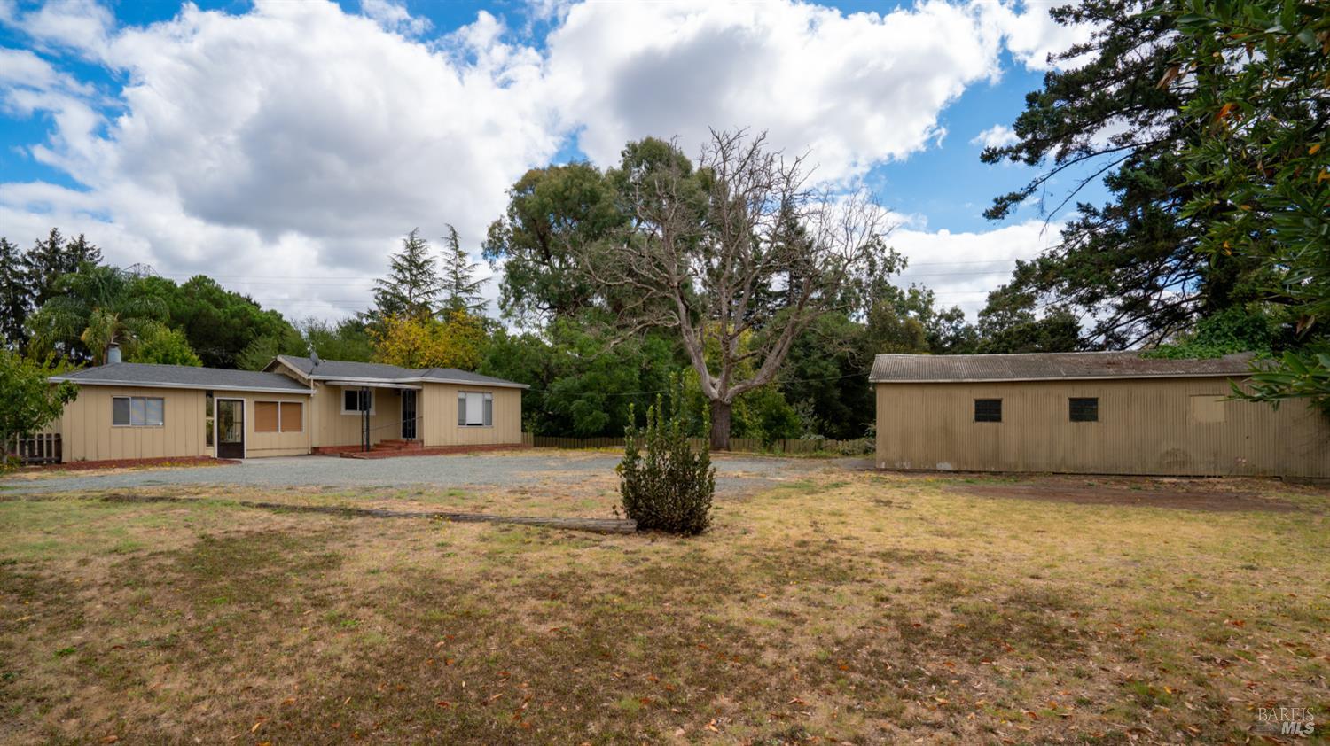 498 Duncan Street Santa Rosa, CA 95401 - Photo 11 of 43 Gallery Image 11