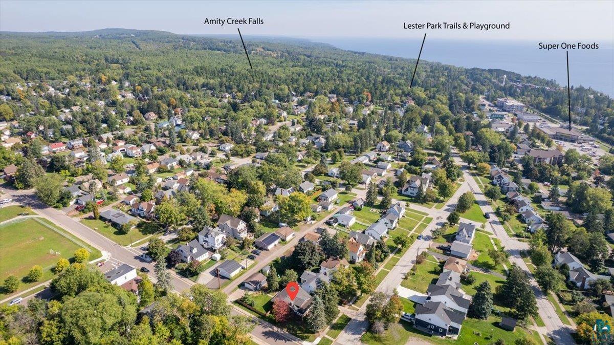 5401 Otsego Street Duluth, MN 55804 - Photo 33 of 36 Aerial perspective showcasing a residential neighborhood with verdant trees and established homes