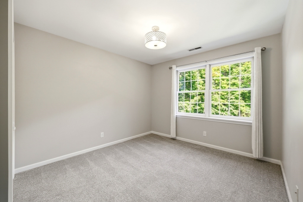 102 Oak Ridge Drive Belchertown, MA 01007 - Photo 22 of 35