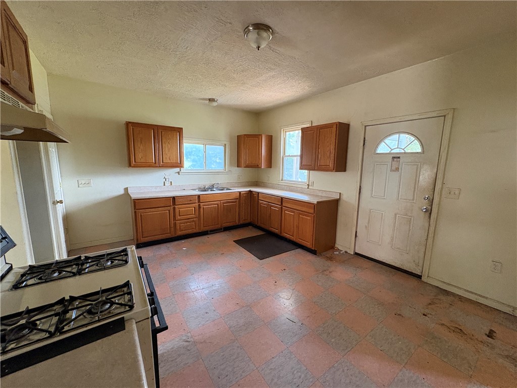 8 Immel Street Rochester, NY 14606 - Photo 6 of 33 Gallery Image 6