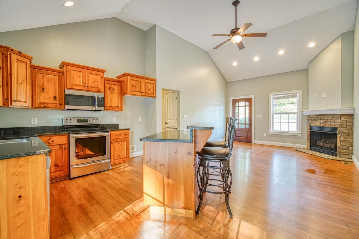 512 Shoresbrook Road Spartanburg, SC 29301 - Photo 7 of 30 Gallery Image 7