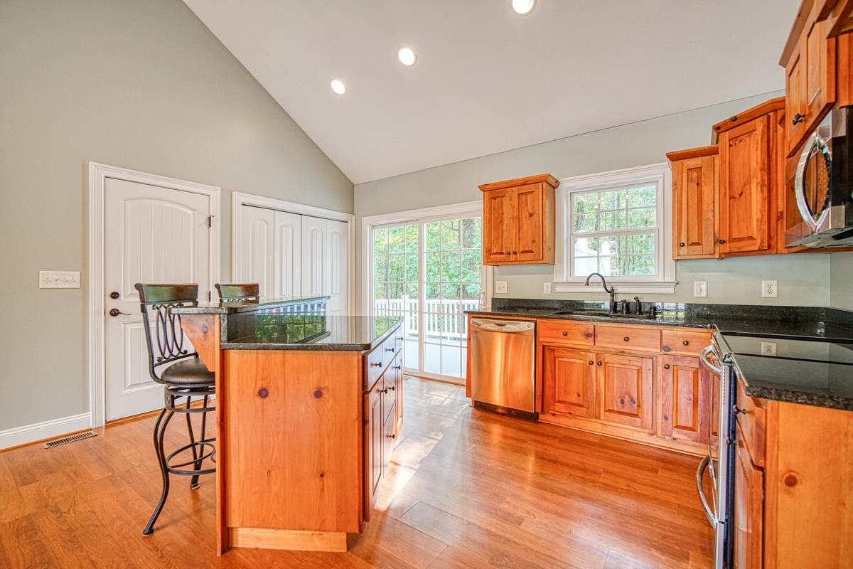 512 Shoresbrook Road Spartanburg, SC 29301 - Photo 8 of 30 Gallery Image 8