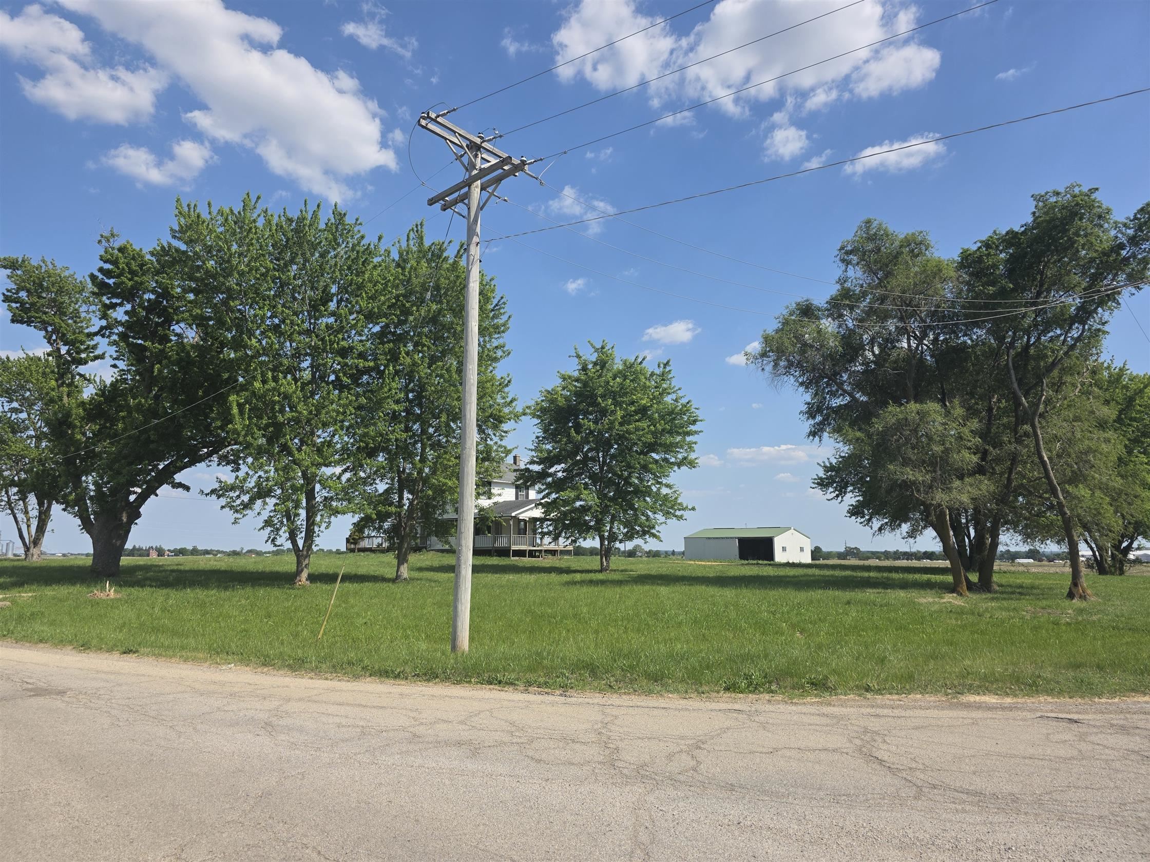 903 Sterling Road Dixon, IL 61021 - Photo 4 of 24 a view of a park