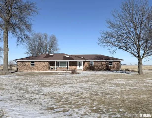 $229,900 | 107 Hinchliff Street, Rio, IL 61472