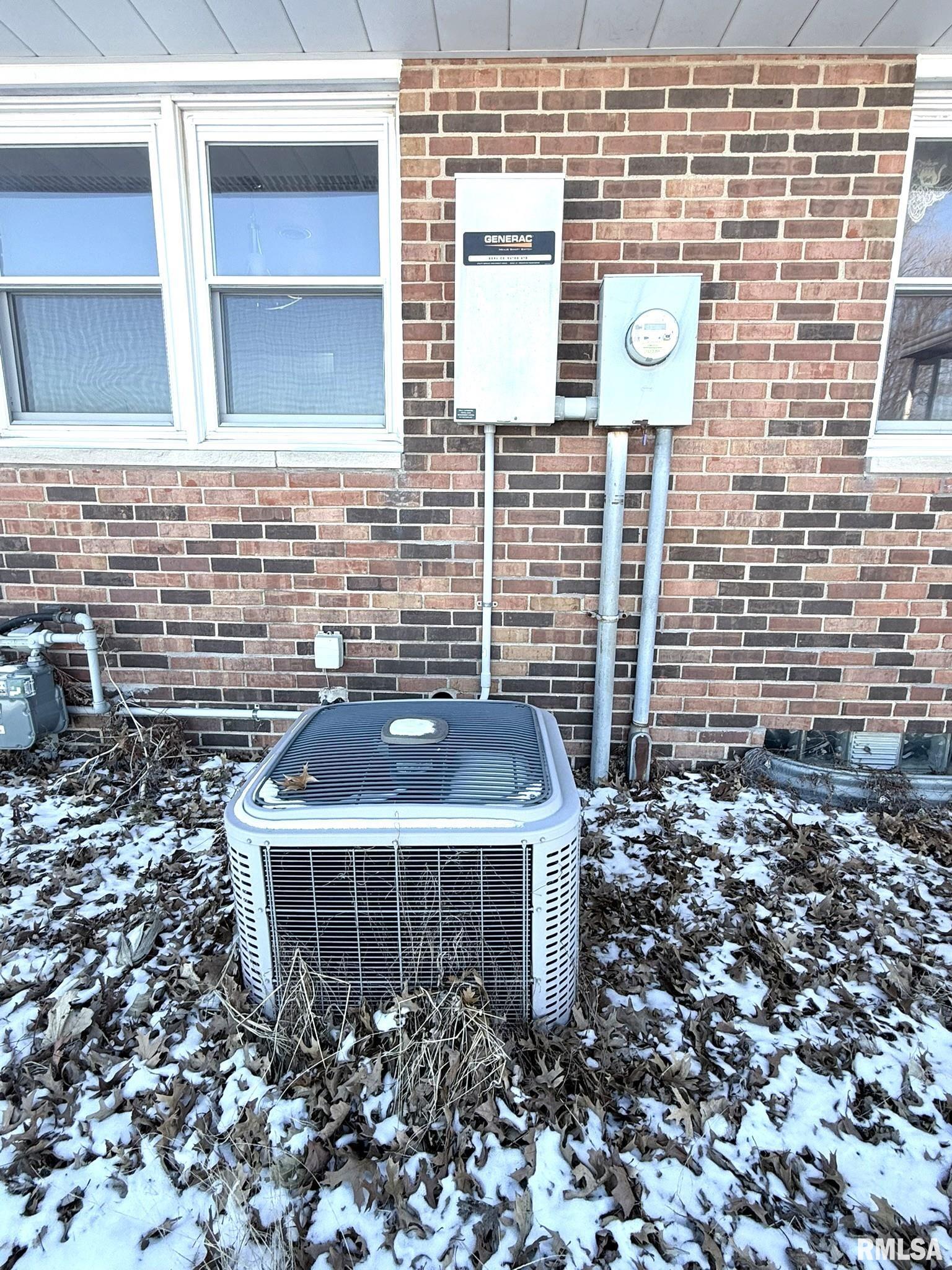 107 Hinchliff Street Rio, IL 61472 - Photo 11 of 66