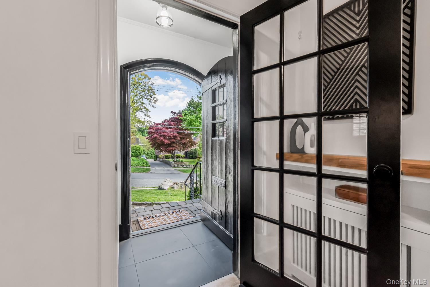 209 Storer Avenue New Rochelle, NY 10801 - Photo 8 of 39