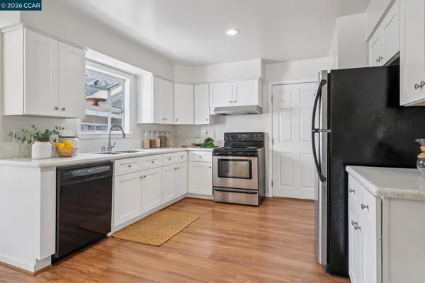 $949,000 | 4830 Tahoe Circle, Martinez, CA 94553