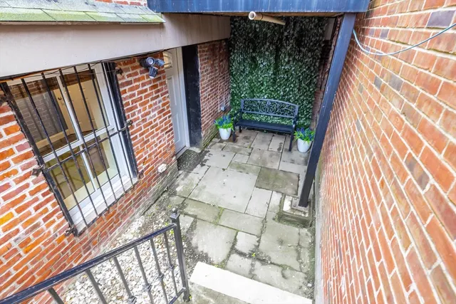 $940,000 | 771 Tremont Street, Unit 2, Boston, MA 02118