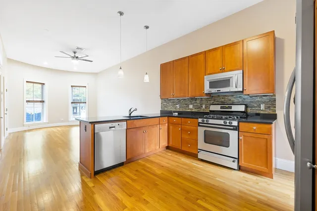 $940,000 | 771 Tremont Street, Unit 2, Boston, MA 02118