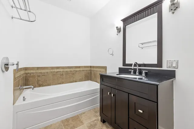 $940,000 | 771 Tremont Street, Unit 2, Boston, MA 02118