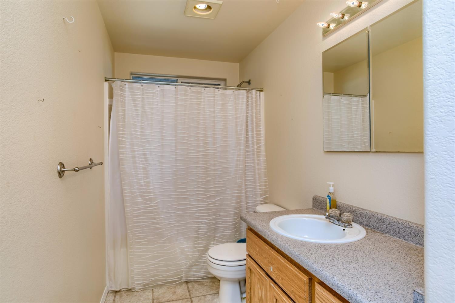 8094 Abbey Road White City, OR 97503 - Photo 11 of 15 Additional Photo