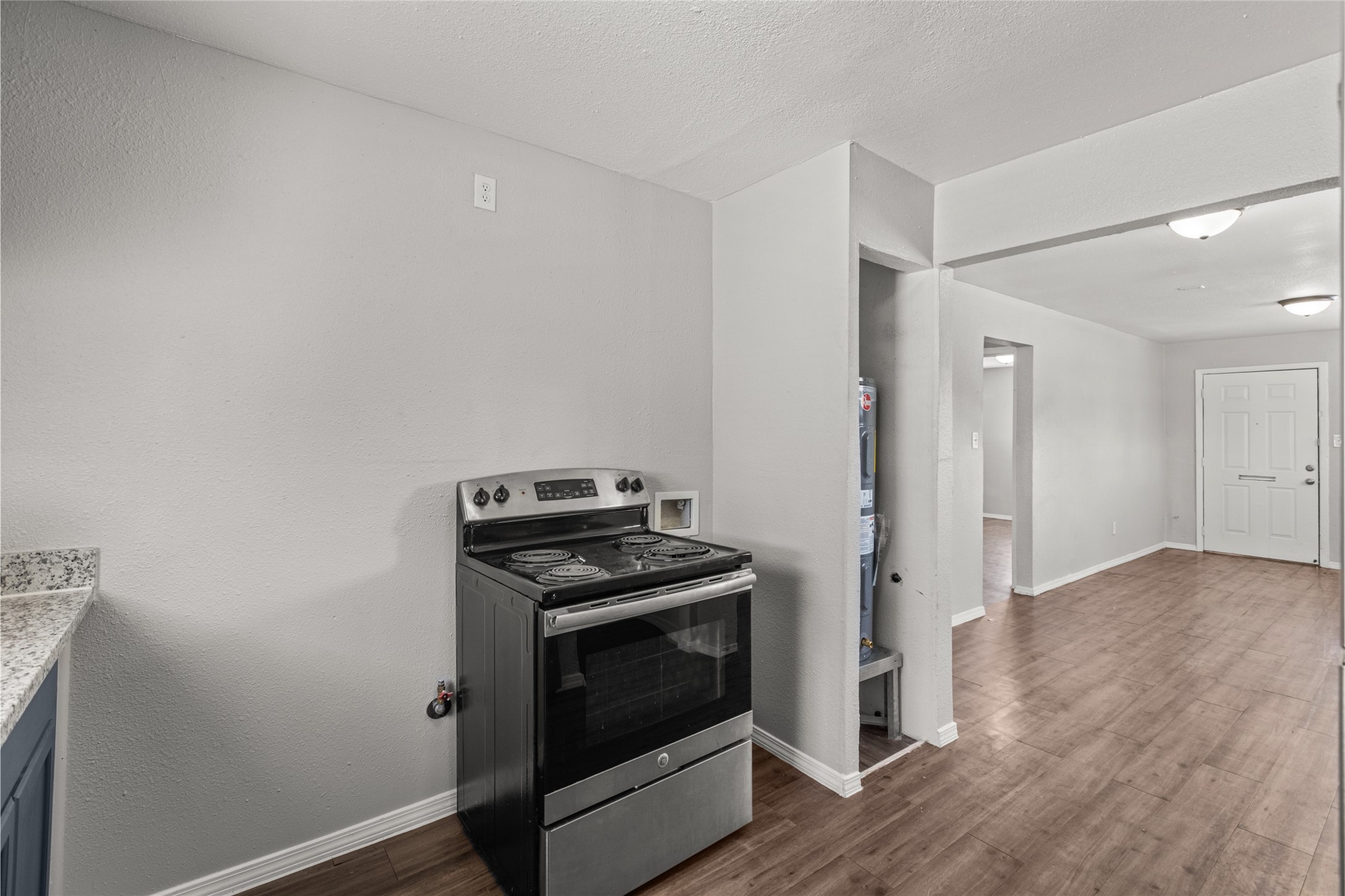 5718 Pickfair Street, Unit 7 Houston, TX 77026 - Photo 11 of 13