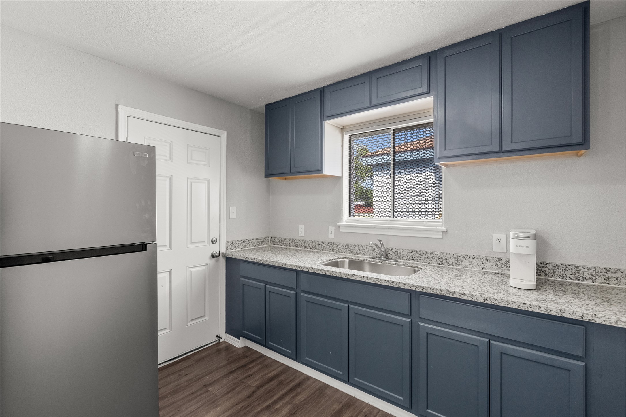 5718 Pickfair Street, Unit 7 Houston, TX 77026 - Photo 4 of 13