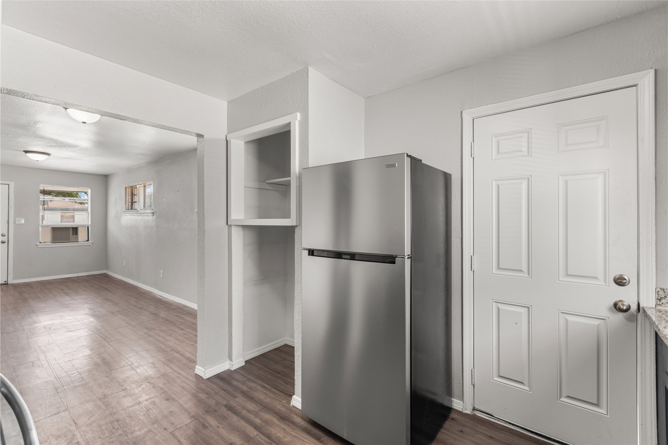 5718 Pickfair Street, Unit 7 Houston, TX 77026 - Photo 6 of 13