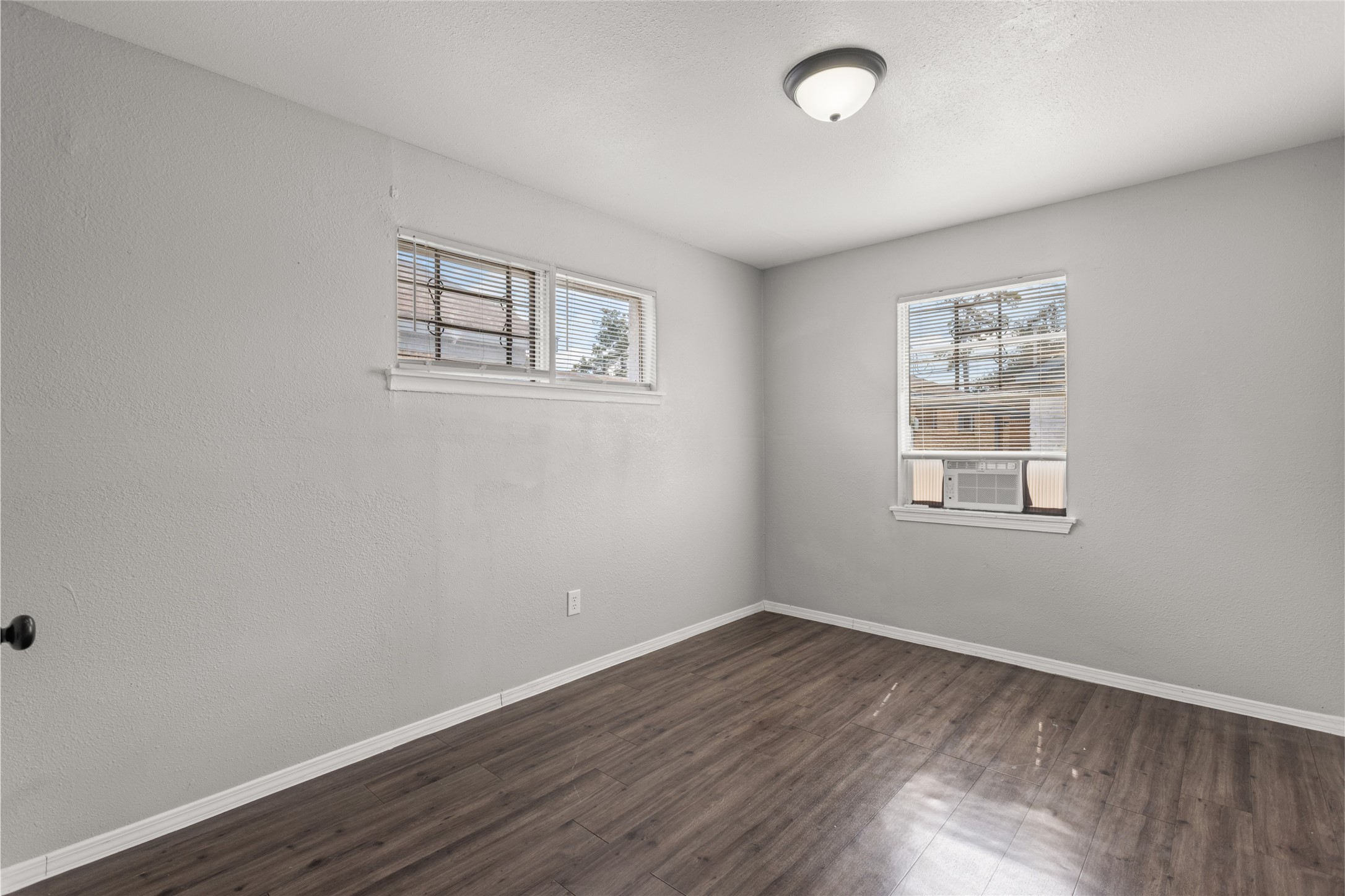 5718 Pickfair Street, Unit 7 Houston, TX 77026 - Photo 8 of 13