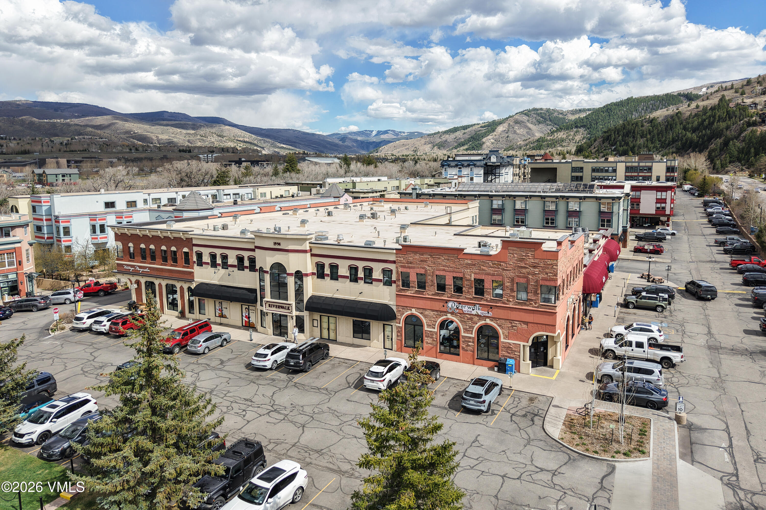 34295 Highway 6, Unit 213 Edwards, CO 81632 - Photo 30 of 47 Riverwalk: Market building