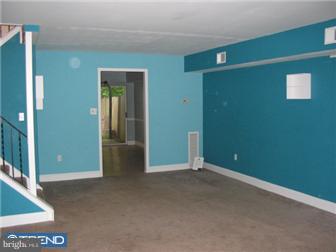 1096 Fox Run Reading, PA 19606 - Photo 3 of 7 Gallery Image 3