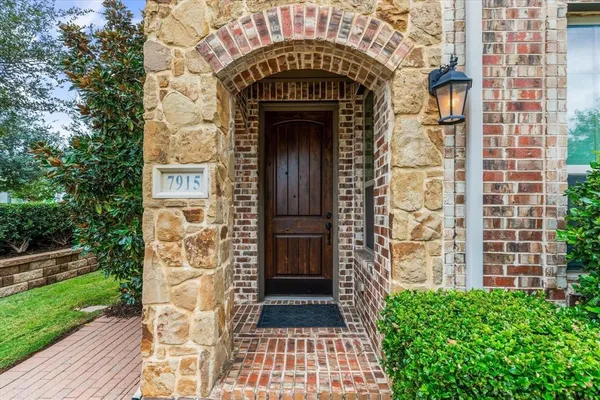 $2,700 | 7915 Parkwood Boulevard, Plano, TX 75024