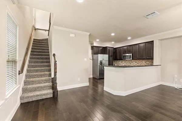 $2,700 | 7915 Parkwood Boulevard, Plano, TX 75024