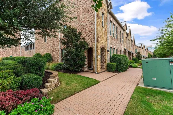 $2,700 | 7915 Parkwood Boulevard, Plano, TX 75024