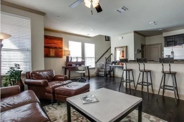 $2,700 | 7915 Parkwood Boulevard, Plano, TX 75024