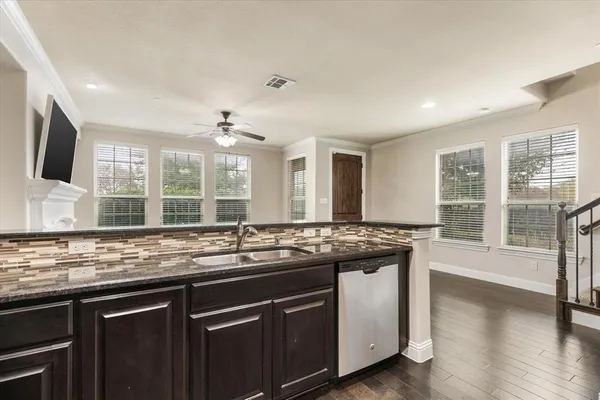 $2,700 | 7915 Parkwood Boulevard, Plano, TX 75024