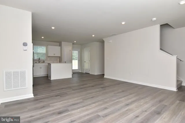 $2,350 | 31024 Clearwater Drive, Lewes, DE 19958