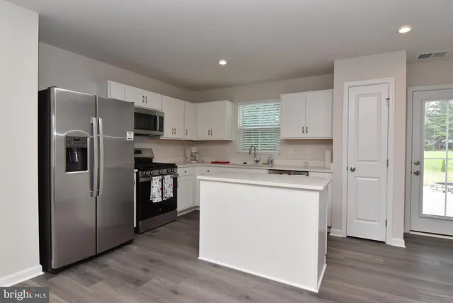 $2,350 | 31024 Clearwater Drive, Lewes, DE 19958