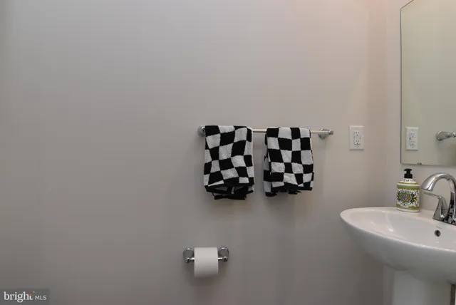 $2,350 | 31024 Clearwater Drive, Lewes, DE 19958