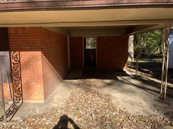 $64,000 | 37 Grove Acres Road, Natchez, MS 39120