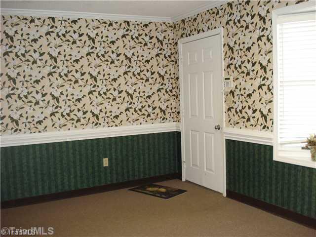 7385 Ridge Road Lexington, NC 27295 - Photo 5 of 16 Interior Space/Layout. Reception area