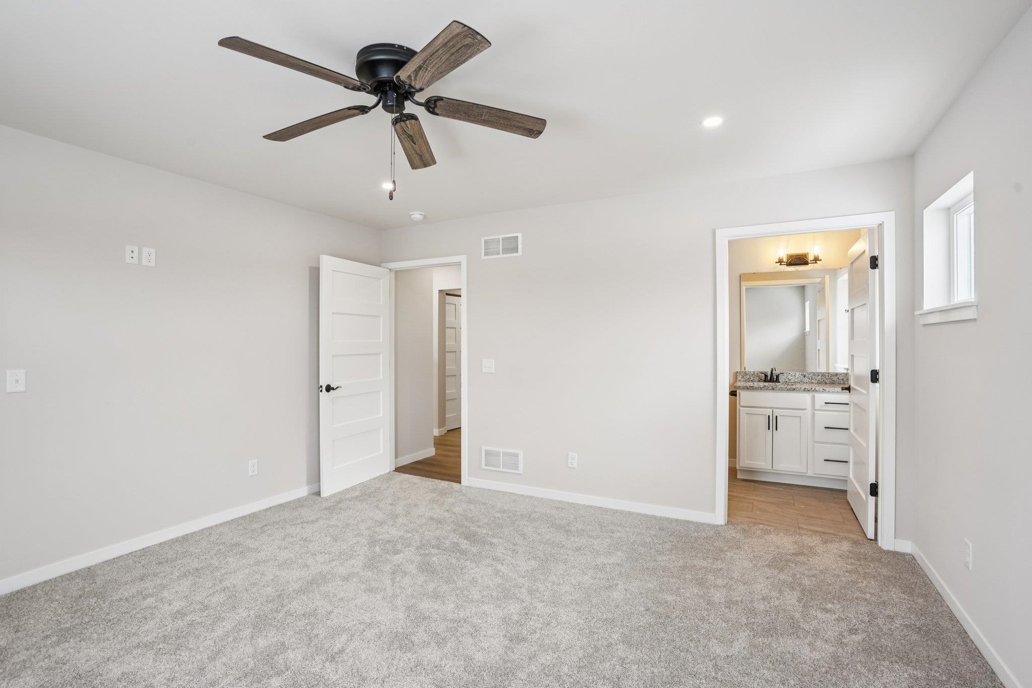 2463 Russell Court Reedsburg, WI 53959 - Photo 28 of 51