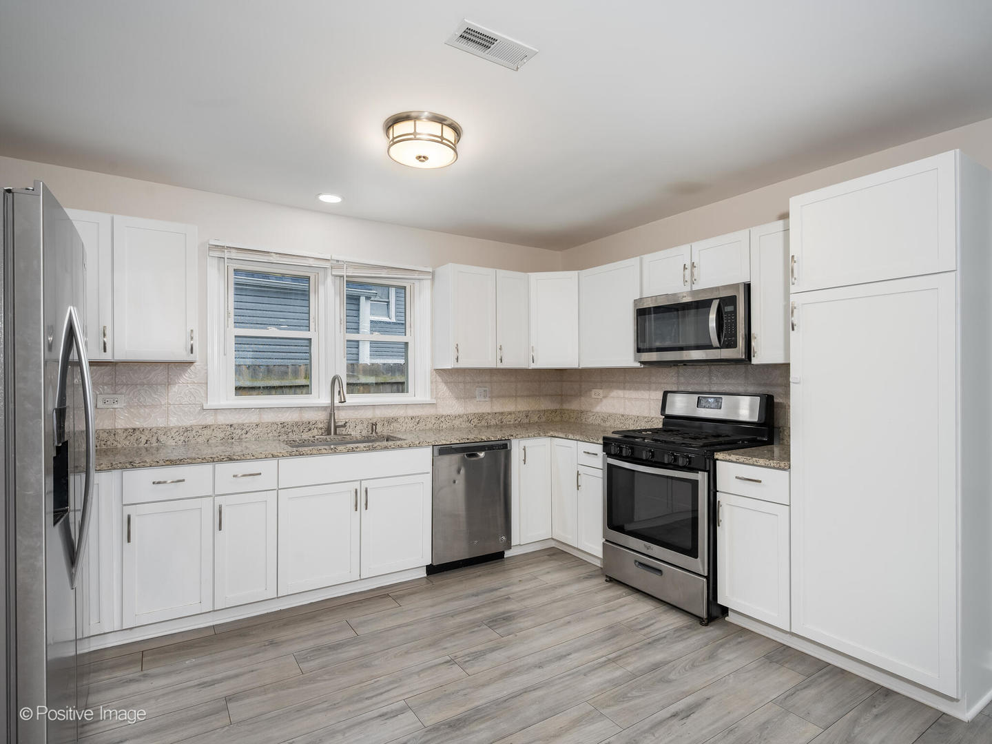 9359 Ridgeland Avenue Oak Lawn, IL 60453 - Photo 7 of 18