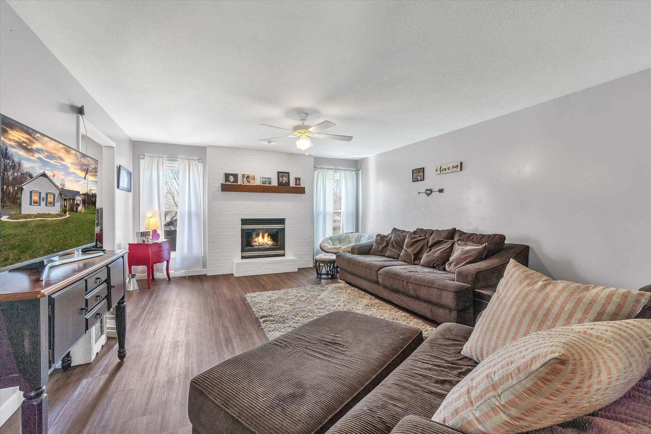 1645 Bunting Road Jackson, MI 49201 - Photo 7 of 43 07-1645-Bunting-Rd-WindowStill-Real-Esta