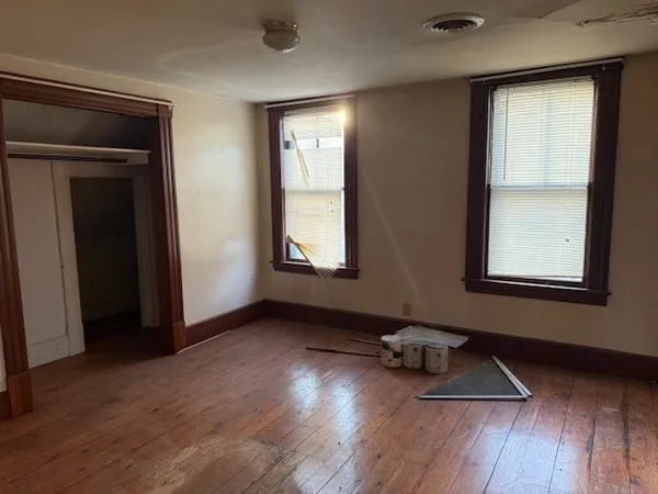 $374,900 | 9 Willow Street, Northbridge, MA 01588