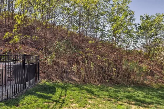 $384,900 | 106 Moyer Hill Drive, Cranberry Township, PA 16066