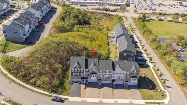 $384,900 | 106 Moyer Hill Drive, Cranberry Township, PA 16066