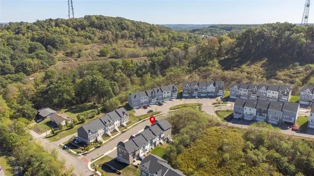 $384,900 | 106 Moyer Hill Drive, Cranberry Township, PA 16066