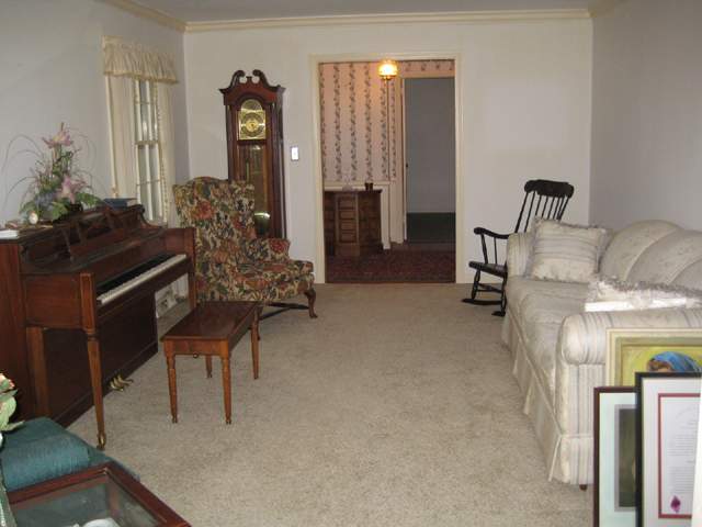 119 Buckingham Road Greenville, SC 29607 - Photo 3 of 17