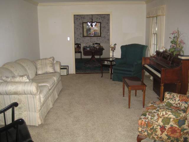 119 Buckingham Road Greenville, SC 29607 - Photo 4 of 17