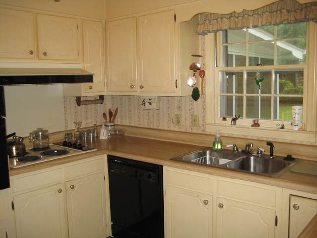 119 Buckingham Road Greenville, SC 29607 - Photo 7 of 17