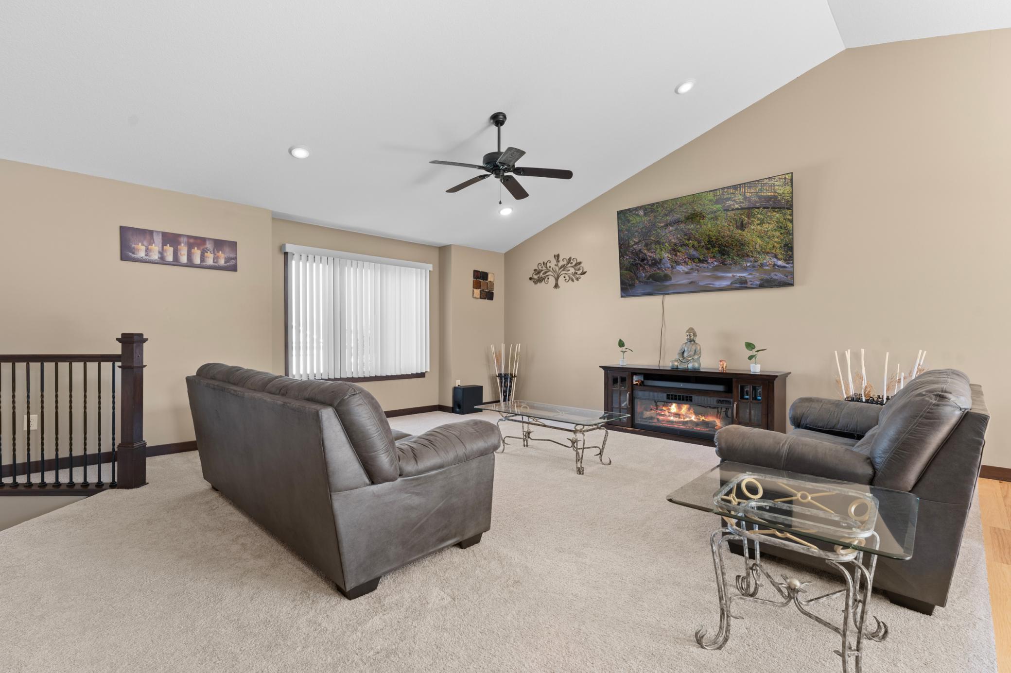 870 Portsmith Drive Northwest Rochester, MN 55901 - Photo 3 of 33